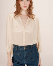 Load image into Gallery viewer, Grace And Mila Tarzy Lurex Blouse Vanilla