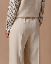 Load image into Gallery viewer, Levi Trousers Ecru