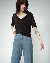 Load image into Gallery viewer, Omalia Lurex V-Neck Top Black