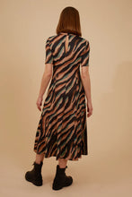 Load image into Gallery viewer, Don’t Look Back Rosie Dress Brown