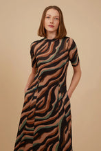 Load image into Gallery viewer, Don’t Look Back Rosie Dress Brown