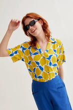 Load image into Gallery viewer, Compania Fantastica Lemons Shirt