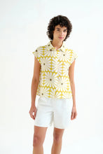 Load image into Gallery viewer, Compania Fantastica Olive Shirt