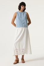 Load image into Gallery viewer, Garcia Off White Skirt