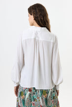 Load image into Gallery viewer, Louche Octavia Moss Crepe Petal Collar Off-White Blouse