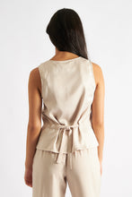 Load image into Gallery viewer, Jackson Sustainable Satin Back Crepe Waistcoat
