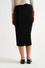 Load image into Gallery viewer, Maylis Pleat Midi Skirt Black