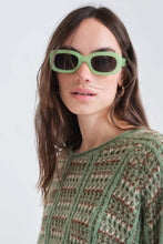 Load image into Gallery viewer, Compania Fantastica Embroidery Detail Green Jumper
