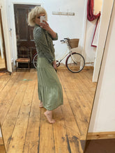 Load image into Gallery viewer, Piro Reversible Jacket In Khaki