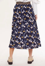 Load image into Gallery viewer, Hanan Swallow Print Midi Skirt By Louche