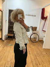 Load image into Gallery viewer, Piro Reversible Jacket In Stone