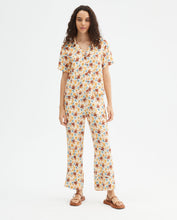 Load image into Gallery viewer, Compania Fantastica Floral Print Shirt