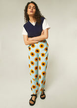 Load image into Gallery viewer, Sunflowers Print Trousers