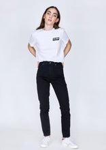 Load image into Gallery viewer, Dr Denim Nora High Waisted Mom Jeans