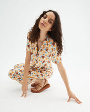 Load image into Gallery viewer, Compania Fantastica Floral Print Shirt