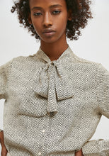 Load image into Gallery viewer, Compania Fantastica Geometric Zigzag Print Blouse With Collar