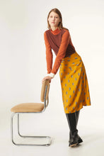 Load image into Gallery viewer, Compania Fantastica Floral Aster Midi Skirt