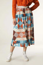 Load image into Gallery viewer, Compania Fantastica Patchwotk Print Midi Skirt
