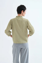 Load image into Gallery viewer, Compania Fantastica Ruffle Detail Shirt
