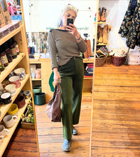 Load image into Gallery viewer, Ichi Ihkate Soft Corduroy Trousers Green
