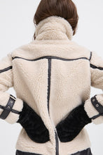 Load image into Gallery viewer, Byoung Bywolfie Mittens
