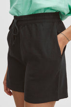 Load image into Gallery viewer, Byoung Byfalakka Shorts Black
