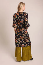 Load image into Gallery viewer, Traffic People Fleeting Fools Duster Coat
