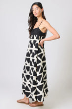 Load image into Gallery viewer, Traffic People Broken Promises Dress
