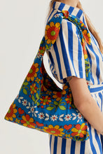 Load image into Gallery viewer, Compania Fantastica Garden Print Bag
