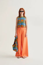 Load image into Gallery viewer, Compania Fantastica Garden Print Top
