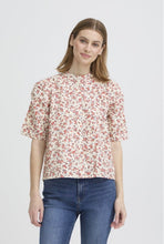 Load image into Gallery viewer, Ichi Qwina Shirt Teaberry  Flowers
