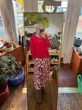 Load image into Gallery viewer, Byoung Byjosa Skirt Pomegranate
