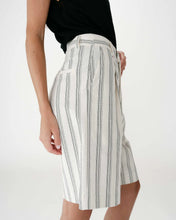 Load image into Gallery viewer, Grace And Mila Wello Bermuda Shorts
