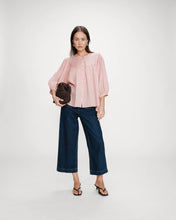 Load image into Gallery viewer, Grace And Mila Vanille Balloon Sleeve Blouse Rose
