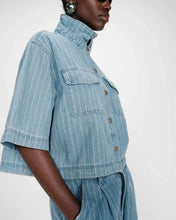 Load image into Gallery viewer, Grace And Mila Vita Cropped Shirt Denim Stripe Blue
