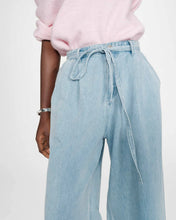 Load image into Gallery viewer, Grace And Mila Pompon Midrise Jeans Sky Blue
