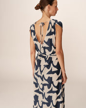Load image into Gallery viewer, Grace And Mila Pensee Dress
