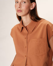 Load image into Gallery viewer, Grace And Mila Rise Shirt Terre
