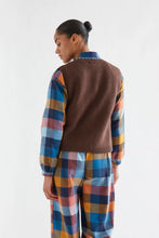Load image into Gallery viewer, Compania Fantastica Brown Knit Vest
