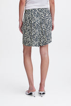 Load image into Gallery viewer, Ichi Ihmarrakech Shorts Total Eclipse Paisley
