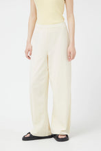 Load image into Gallery viewer, Off White Straight Cut Cotton Pants
