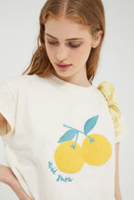 Load image into Gallery viewer, White Yuzu short sleeve t-shirt
