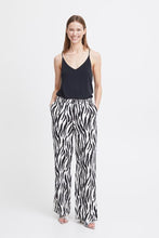 Load image into Gallery viewer, Byoung Byfalakka Linen Mix Animal Print Trousers Black
