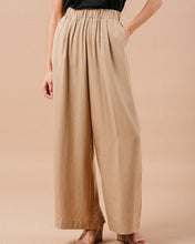 Load image into Gallery viewer, Mathilde Tencel Trousers Camel
