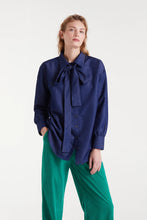 Load image into Gallery viewer, Compania Fantastica Chambray Shirt

