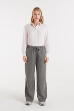 Load image into Gallery viewer, Compania Fantastica Strawberry Embroidery White Shirt
