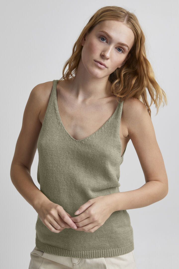 Byoung Bynelo Knitted V Neck Vest Top Seagrass