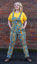 Load image into Gallery viewer, Run And Fly 70’s Floral Stretch Twill Dungarees
