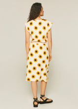 Load image into Gallery viewer, Sunflowers Print Plush Midi Dress
