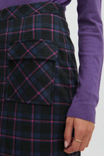 Load image into Gallery viewer, Ichi Ihkate Check Skirt Pink
